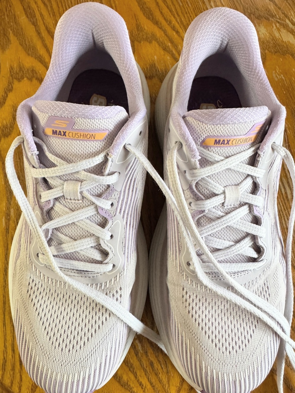 Skechers Max Cushion Women's Running Shoes in Pale Lavender and White